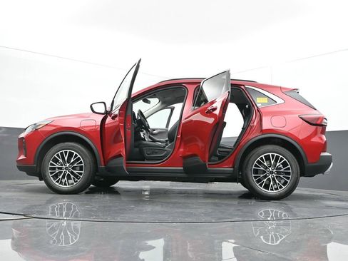 New 2025 Ford Escape SE image 66