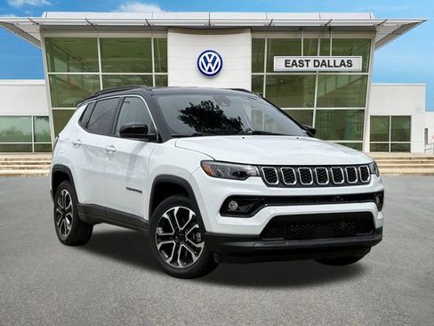Used 2024 Jeep Compass Limited AWD/4WD image 1