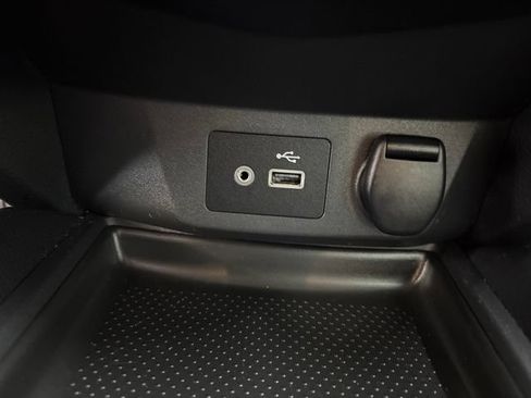 Used 2020 Nissan Rogue SV FWD image 10