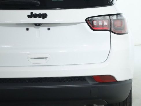 Used 2023 Jeep Compass Altitude image 44