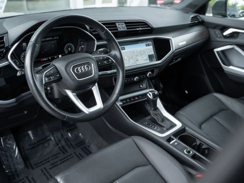 Certified 2022 Audi Q3 2.0T Premium Plus image 10