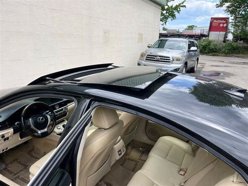 Used 2013 Lexus ES 350 w/ Ultra Luxury Pkg FWD image 9