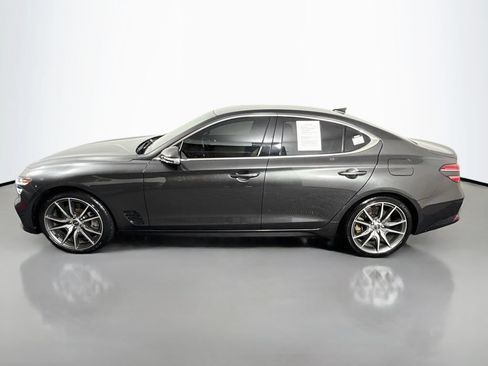 Used 2022 Genesis G70 3.3T RWD image 8