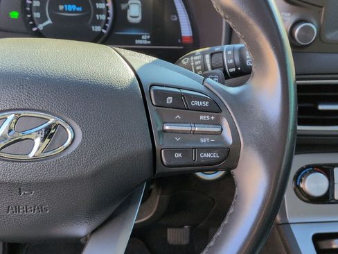 Used 2020 Hyundai Kona Limited w/ Cargo Package image 19