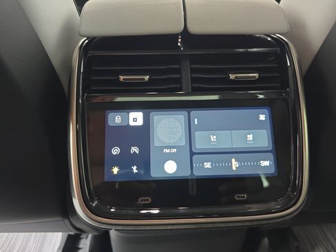 Used 2023 Rivian R1T Adventure AWD/4WD image 28