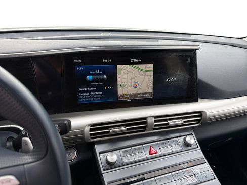 Used 2019 Hyundai Nexo Blue image 12