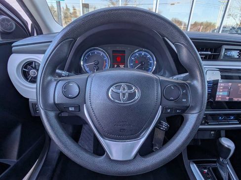 Used 2018 Toyota Corolla LE image 20