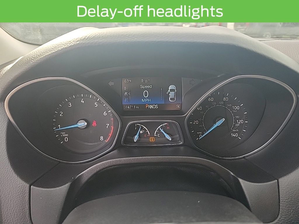 Used 2017 Ford Focus SEL w/ Cold Weather Package FWD image 27