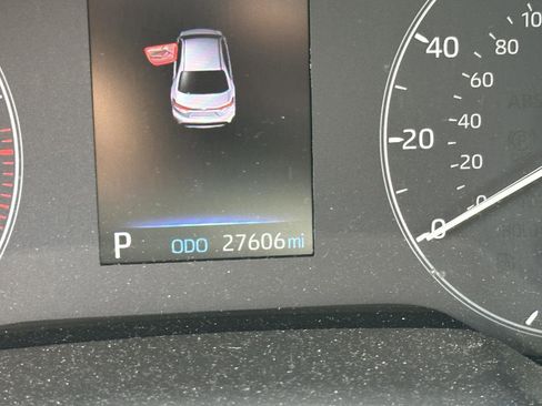 Certified 2024 Toyota Corolla LE FWD image 25