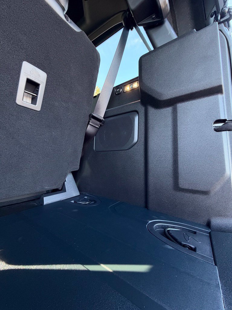 Used 2025 Ford Bronco Badlands AWD/4WD image 12