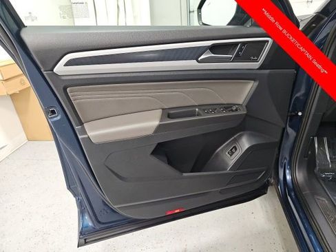 Used 2023 Volkswagen Atlas SEL Premium image 12