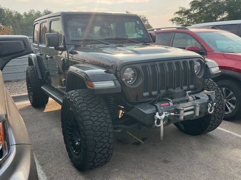 Used 2021 Jeep Wrangler Unlimited Rubicon w/ Uconnect 4C Nav & Sound Group AWD/4WD image 2