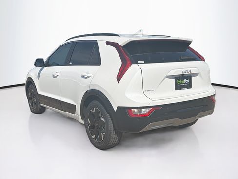 Used 2024 Kia Niro Wind FWD image 5