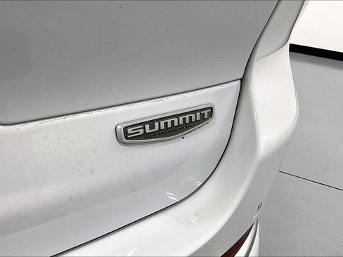 Used 2024 Jeep Grand Cherokee L Summit AWD/4WD image 32