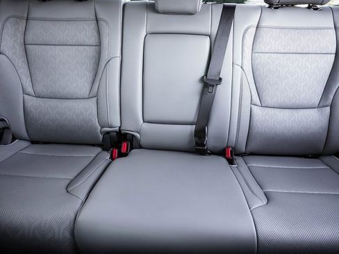 Used 2024 Toyota Tundra Limited image 19