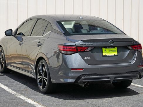 Used 2023 Nissan Sentra SR w/ SR Premium Package FWD image 45