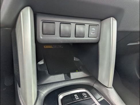 Used 2024 Toyota Corolla Cross LE FWD image 20