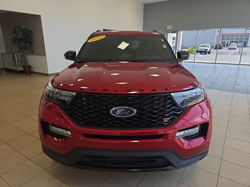 Used 2023 Ford Explorer ST w/ Equipment Group 401A image 4