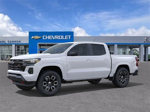 New 2025 Chevrolet Colorado Z71 image 2