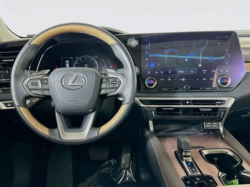 Used 2024 Lexus RX 350 Premium w/ Accessory Package (Z1) FWD image 18