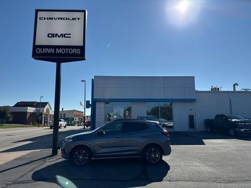 Used 2021 Buick Encore GX Select w/ Sport Touring Package AWD/4WD image 2