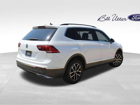 Used 2021 Volkswagen Tiguan SE FWD image 5