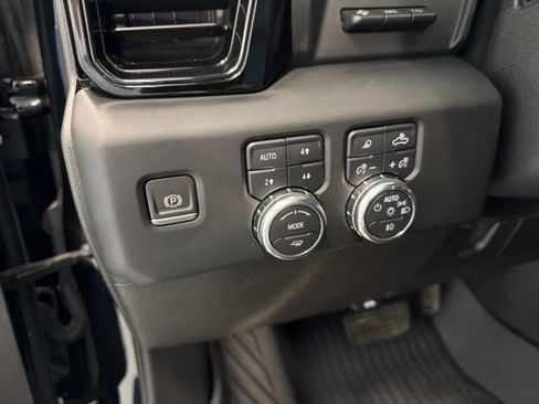 Used 2024 GMC Sierra 2500 AT4 w/ AT4 Premium Plus Package AWD/4WD image 22