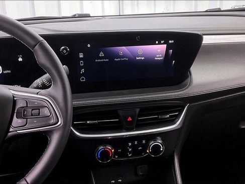 Certified 2024 Buick Encore GX Preferred w/ Comfort Package image 6