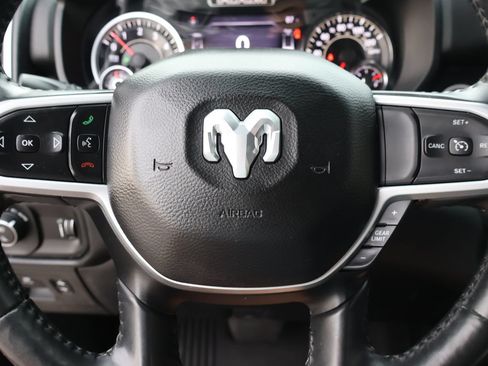 Used 2020 RAM 1500 Big Horn AWD/4WD image 20