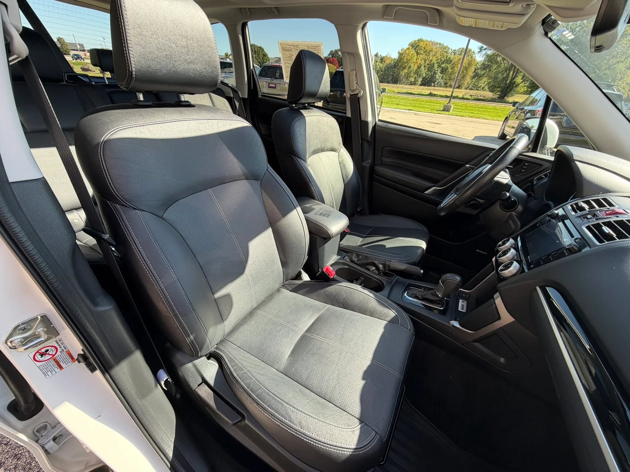 Used 2018 Subaru Forester 2.5i Touring w/ Popular Package #2 AWD/4WD image 15