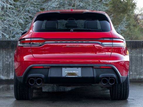 Certified 2024 Porsche Macan Turbo image 10