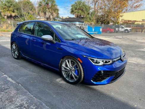 Used 2024 Volkswagen Golf R image 79