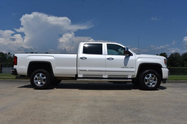 Used 2018 GMC Sierra 3500 Denali w/ Duramax Plus Package AWD/4WD image 3