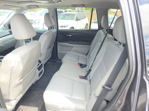Used 2018 Honda Pilot EX-L image 11