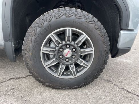 Used 2025 GMC Sierra 1500 AT4 w/ AT4 Premium Package image 57