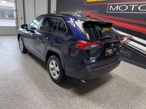 Used 2021 Toyota RAV4 XLE image 16