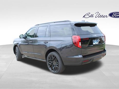 New 2026 Ford Expedition Platinum w/ Stealth Performance Package AWD/4WD image 4
