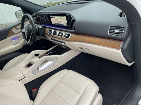 Certified 2025 Mercedes-Benz GLE 450 4MATIC image 47