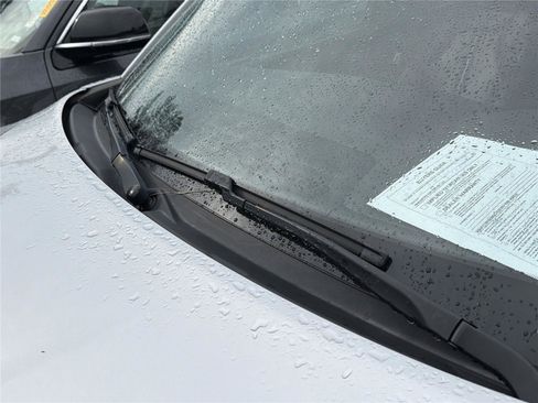 Used 2024 Jeep Wagoneer L Series II w/ Flexible Seating Group image 9