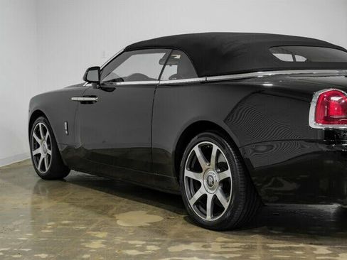 Used 2016 Rolls-Royce Dawn image 18