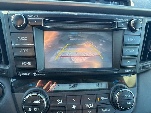 Used 2018 Toyota RAV4 XLE image 20