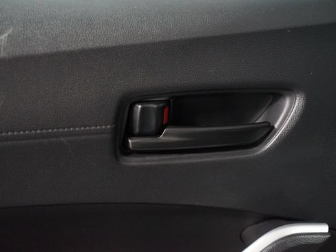 Used 2024 Toyota Corolla Cross AWD Hybrid image 32
