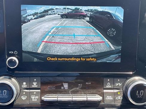Used 2026 Toyota Highlander XLE AWD/4WD image 34