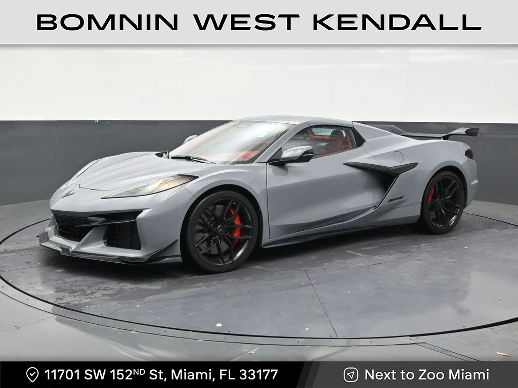 Used 2025 Chevrolet Corvette Z06 w/ Z07 Performance Package RWD image 1