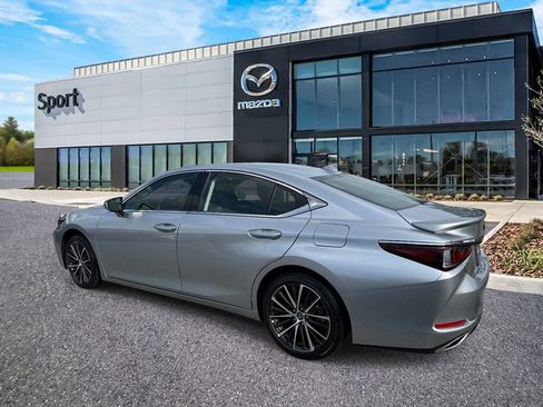 Used 2025 Lexus ES 350 w/ Premium Package FWD image 5