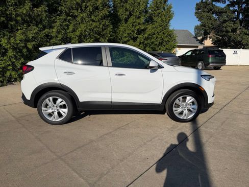 Used 2024 Buick Encore GX Preferred w/ Comfort Package AWD/4WD image 31