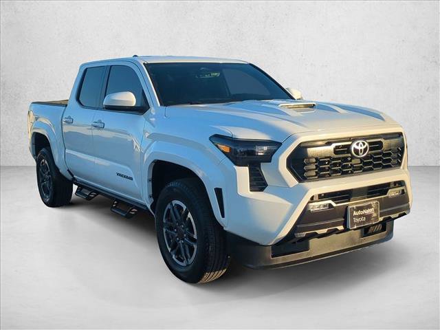 Certified 2025 Toyota Tacoma TRD Sport RWD image 3