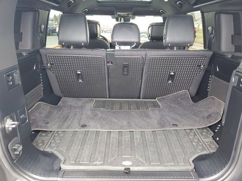 Used 2023 Land Rover Defender 110 X AWD/4WD image 33