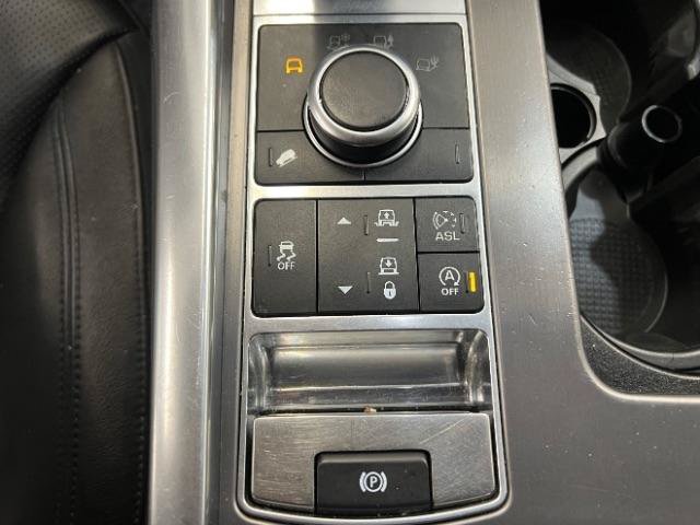 Used 2016 Land Rover Range Rover Sport SE AWD/4WD image 20