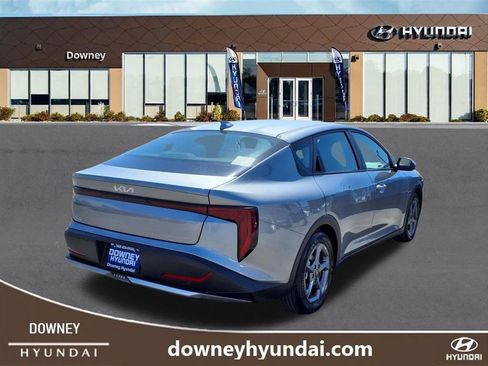 Used 2025 Kia K4 FWD image 4